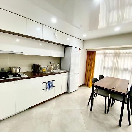 Gss - A Apartment Тбилиси Екстериор снимка