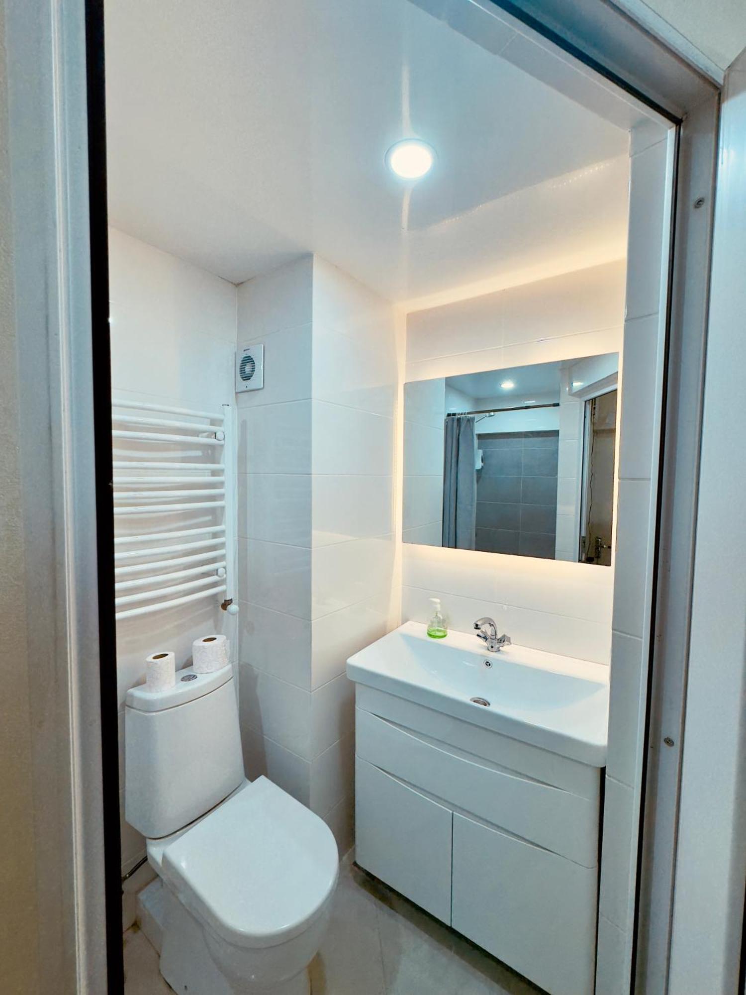 Gss - A Apartment Тбилиси Екстериор снимка